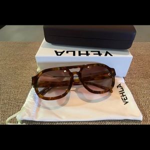 VEHLA Tort/Mocha Sunglasses  NEW In Case